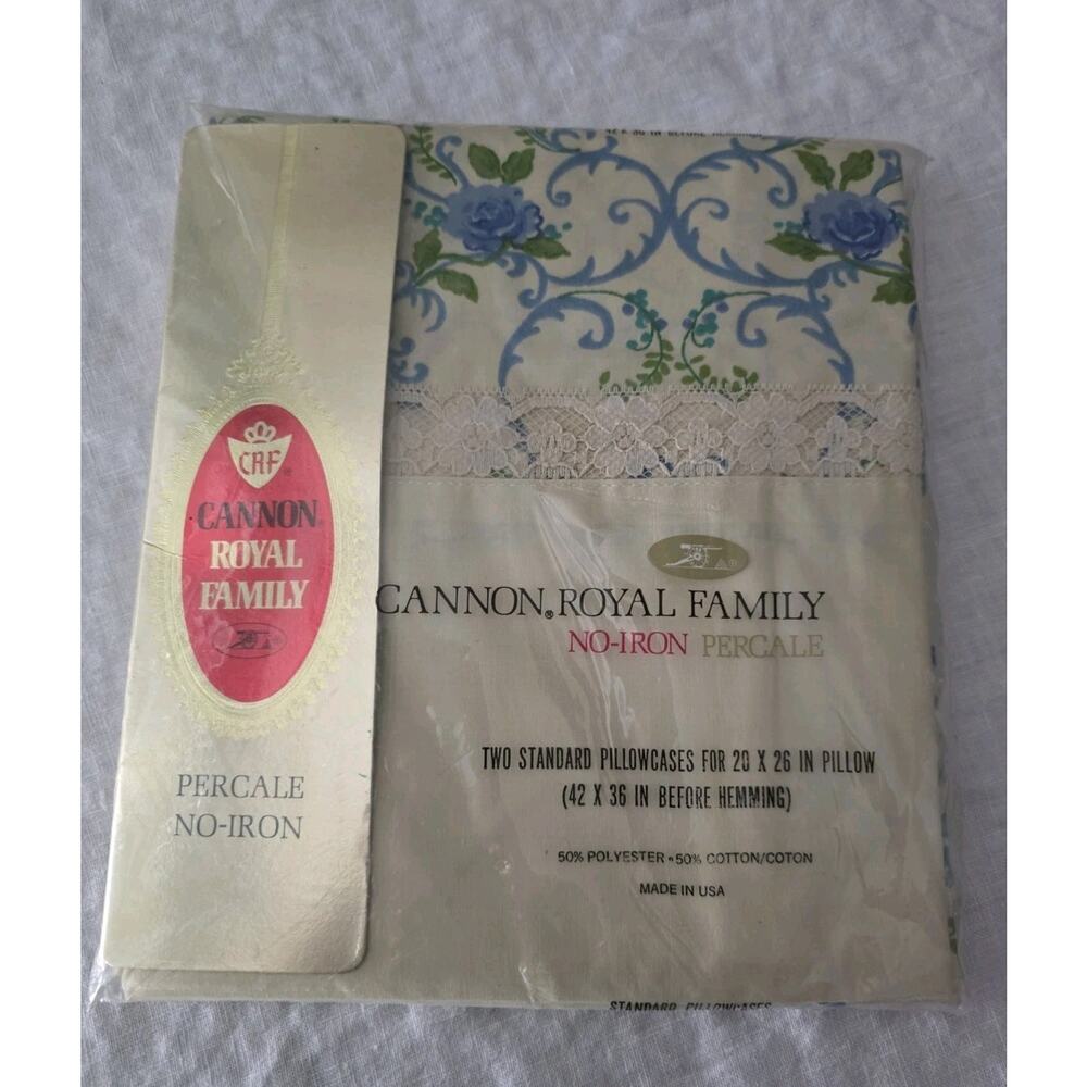 Vintage Cannon Royal Family 2 Standard Pillowcases Blue Floral USA NEW Cottage